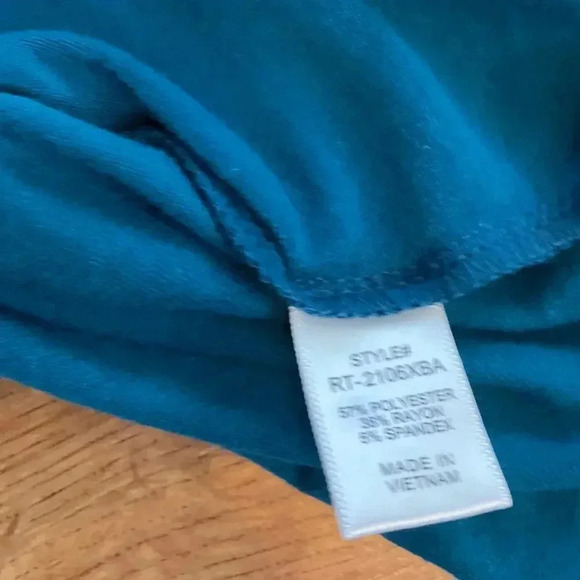 Zenana V-Neck Blue Long Sleeve Womens Top Tee Shirt Size‎ 3X - Picture 3 of 7